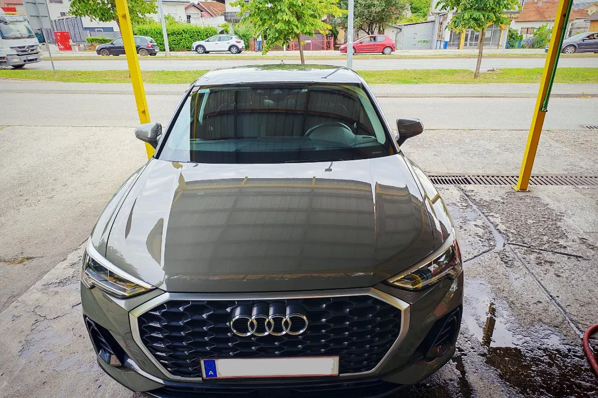 Vulkanizer i Autopraonica Šavija 