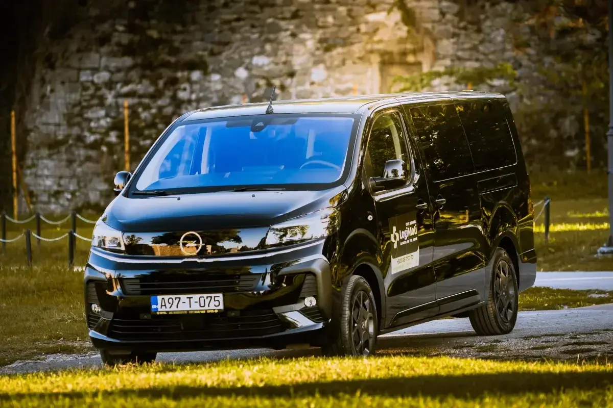 LogiMoti Car Rental