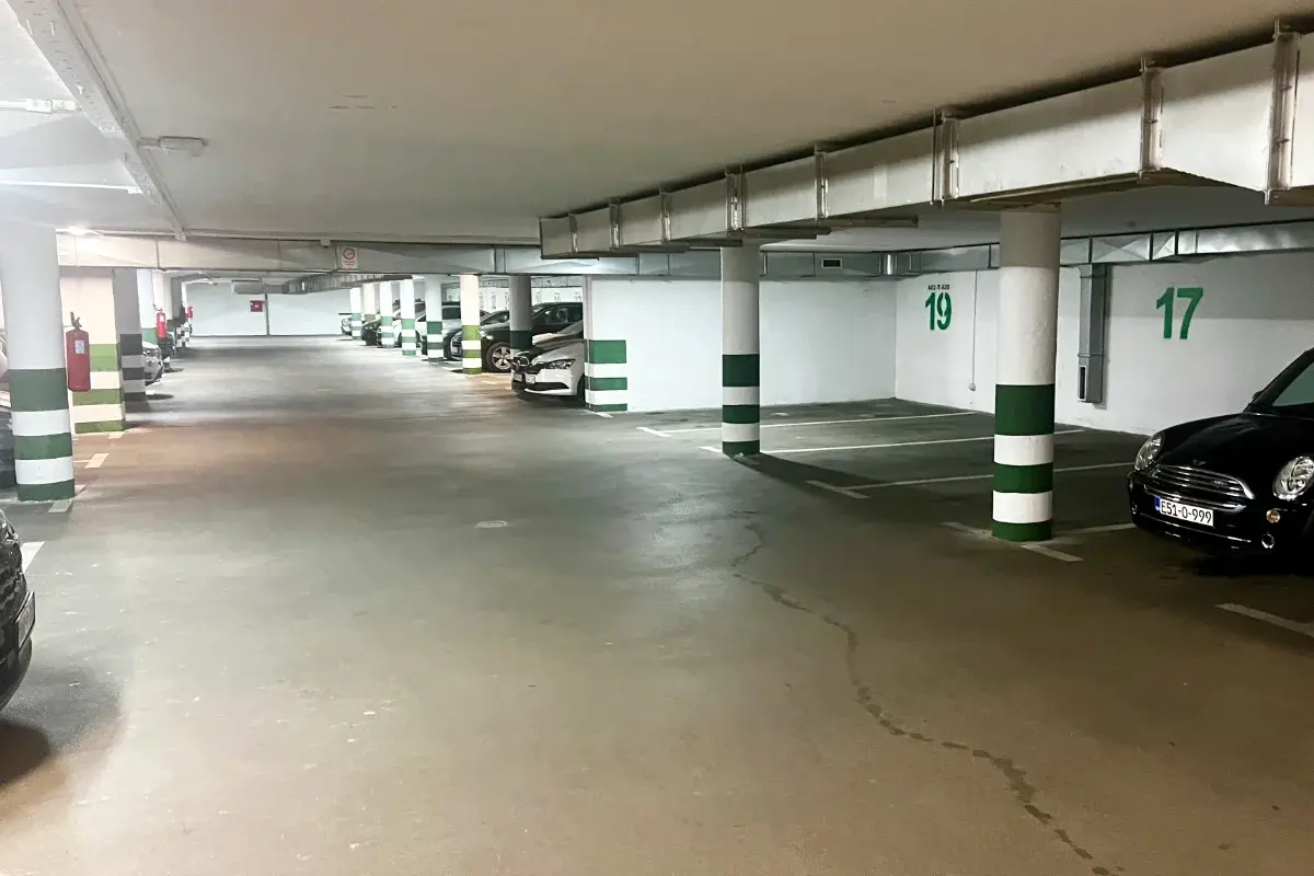 Garaža i parking Borik