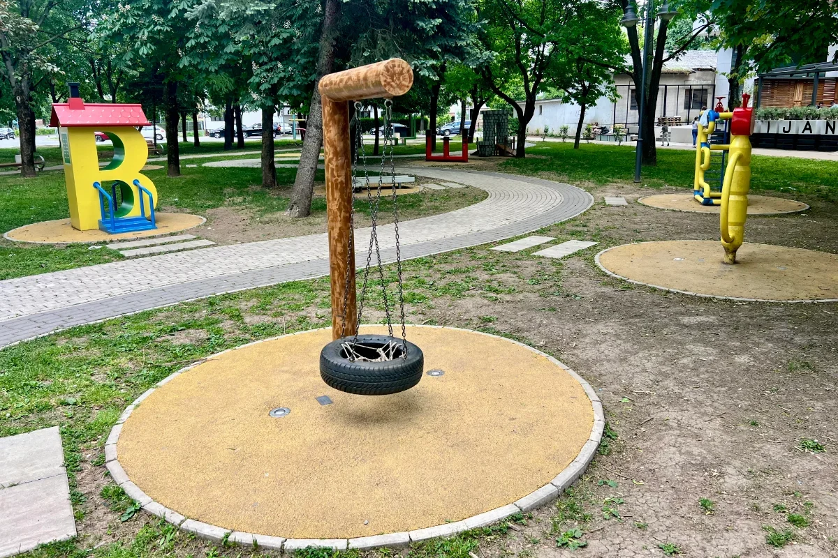Park Ćirilice
