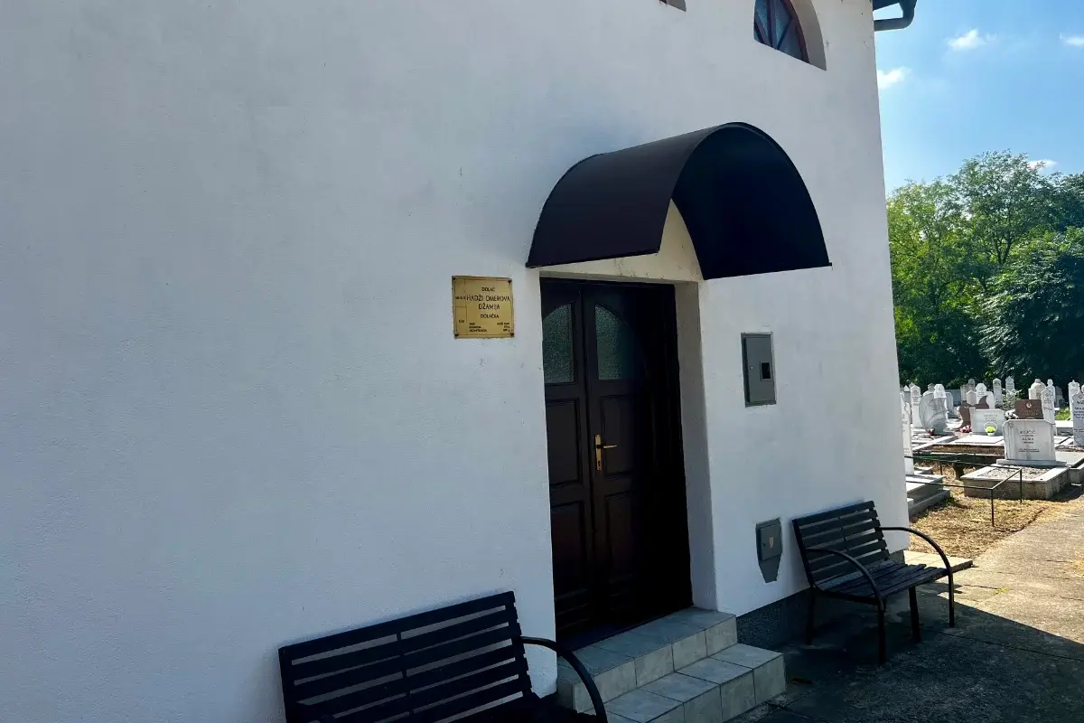 Hadži Omerova (Dolačka) džamija