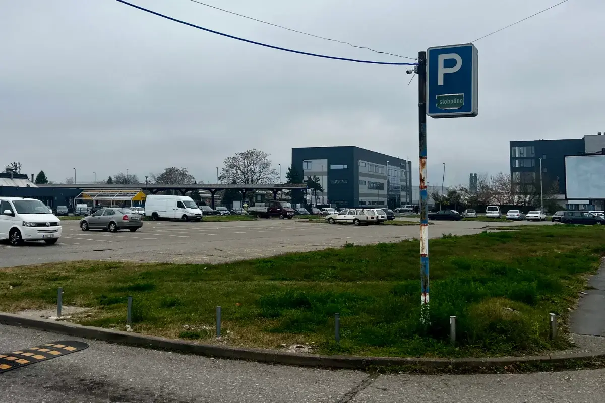 Parking Nova pijaca