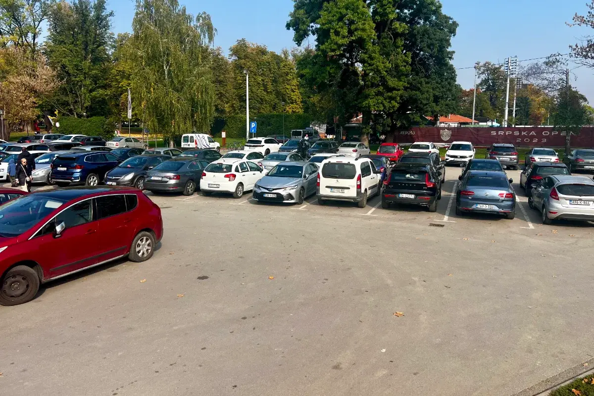 Parking Park Mladen Stojanović