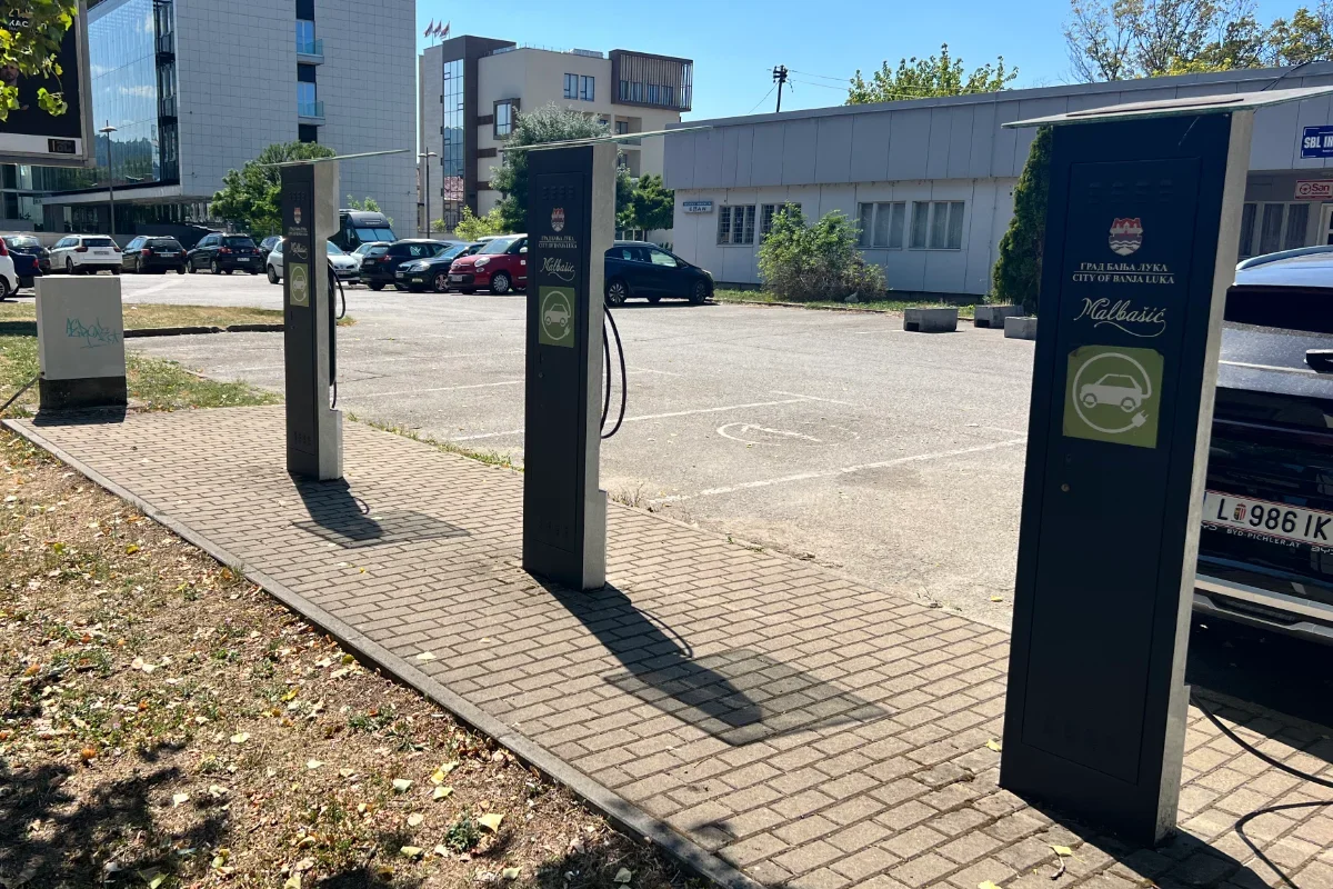 EV Charging Station Centar