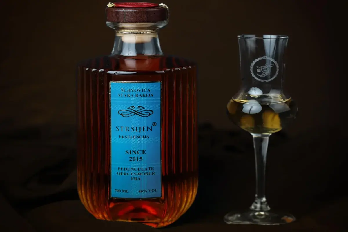 Stršljen Rakija 