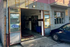 AEK Katana Autoelektričar