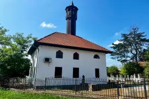 Hadži Omerova (Dolačka) džamija