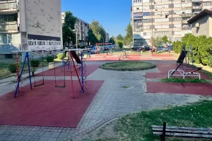 Dječje igralište Knežopoljska